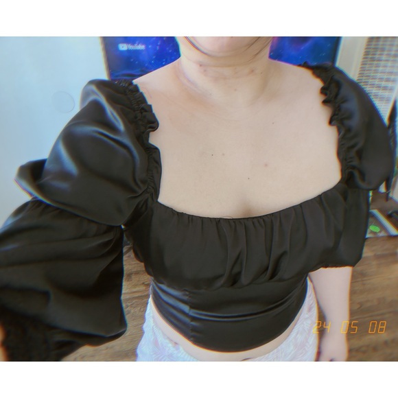 H&M black square neck smocked back cropped top - Picture 5 of 10